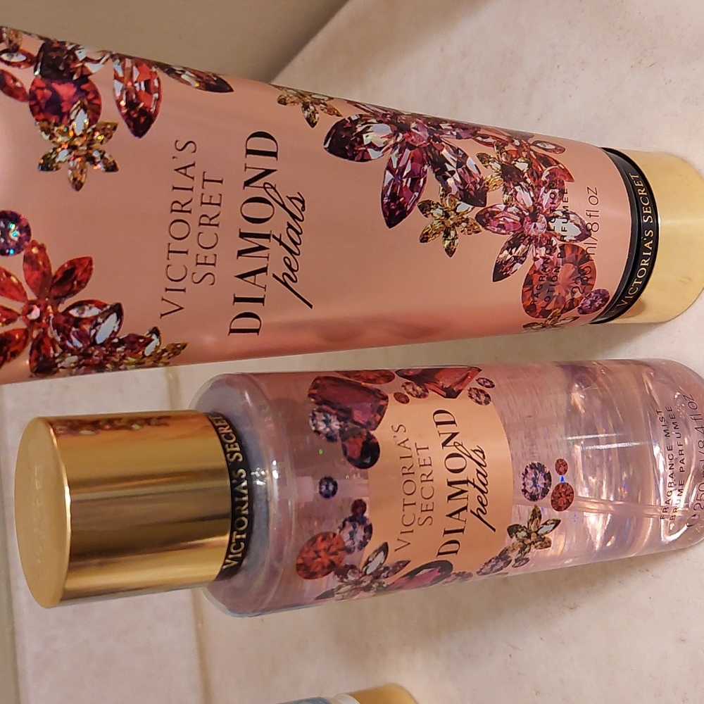 Body Lotion/ Body Mist